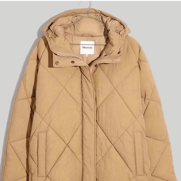 Madewell tan puffer jacket. - Picture 2 of 3